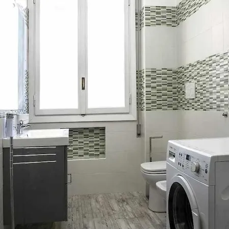 La Montagnola Park 200m Stazione * 博洛尼亚