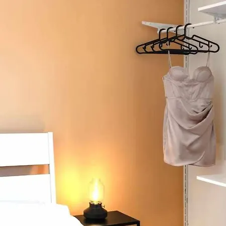 La Montagnola Park 200m Stazione Centrale Apartment *