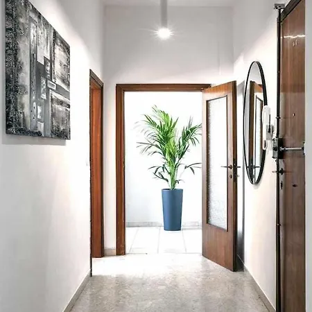 La Montagnola Park 200m Stazione Bolonya